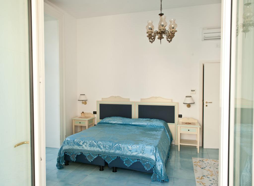Palazzo Della Monica Apartment Vietri sul Mare Room photo
